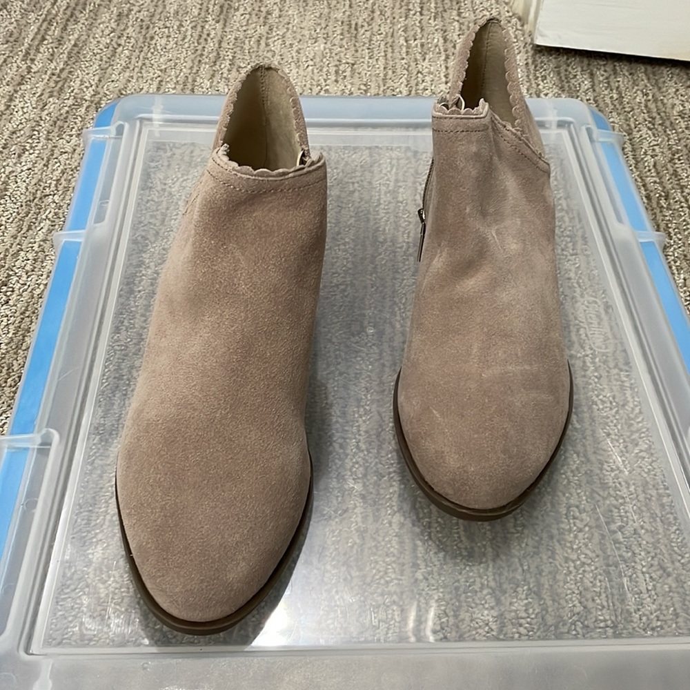 Crown and Ivy Boot - Picture 2 of 3